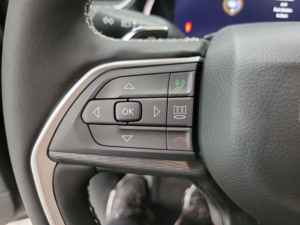 New 2025 Jeep Grand Cherokee L Laredo w/ Luxury Tech Group I image 18