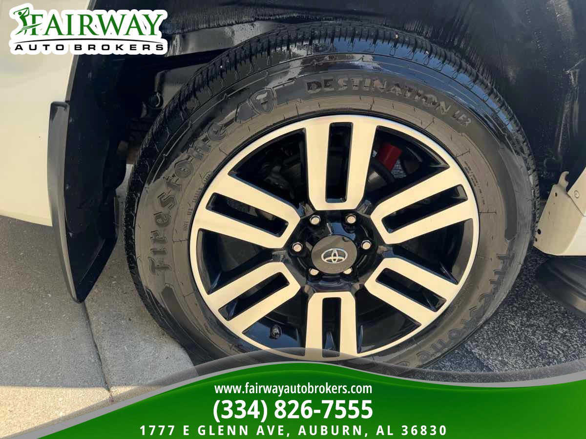 Used 2019 Toyota 4Runner Limited AWD/4WD image 35