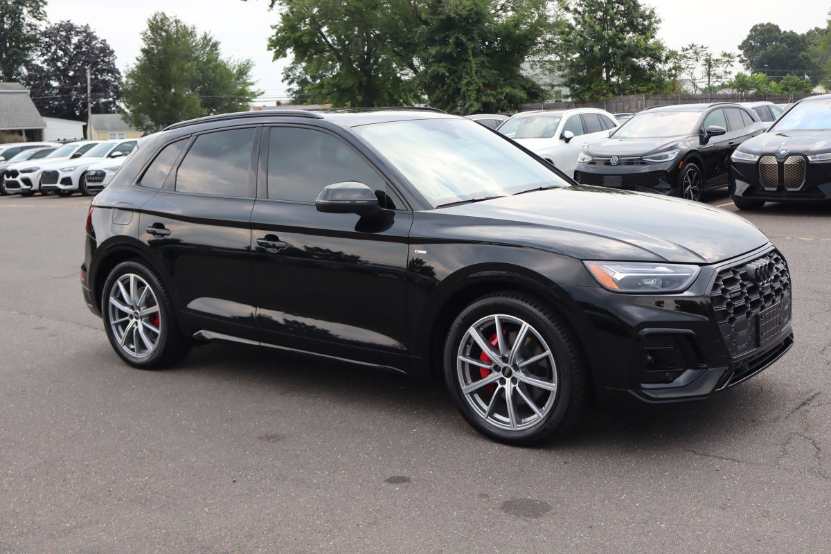 Used 2025 Audi Q5 e Premium Plus image 3