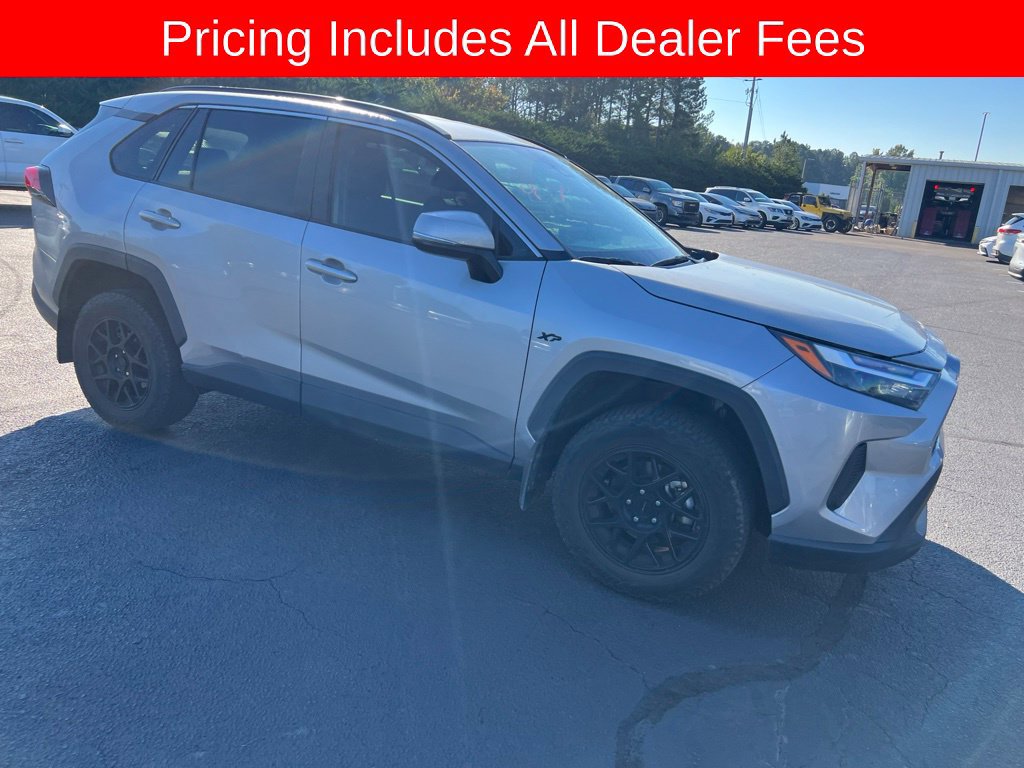 Used 2024 Toyota RAV4 XLE FWD image 13