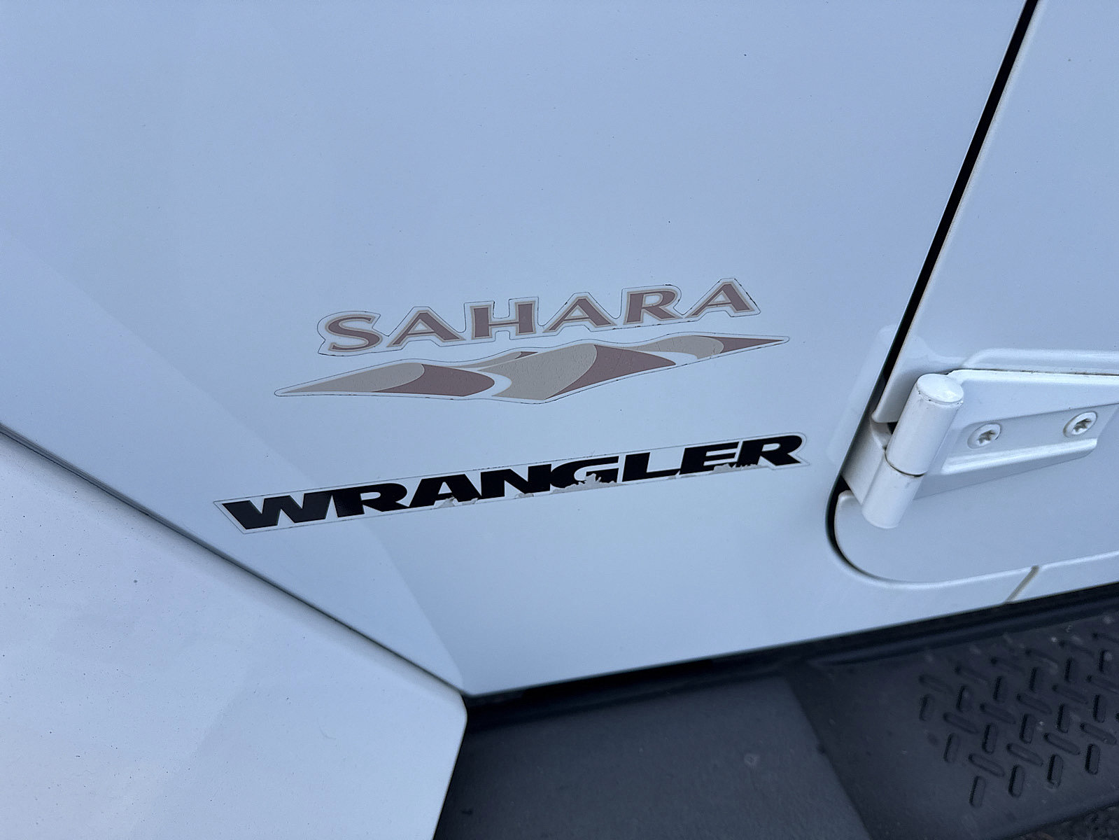 Used 2012 Jeep Wrangler Sahara AWD/4WD image 17