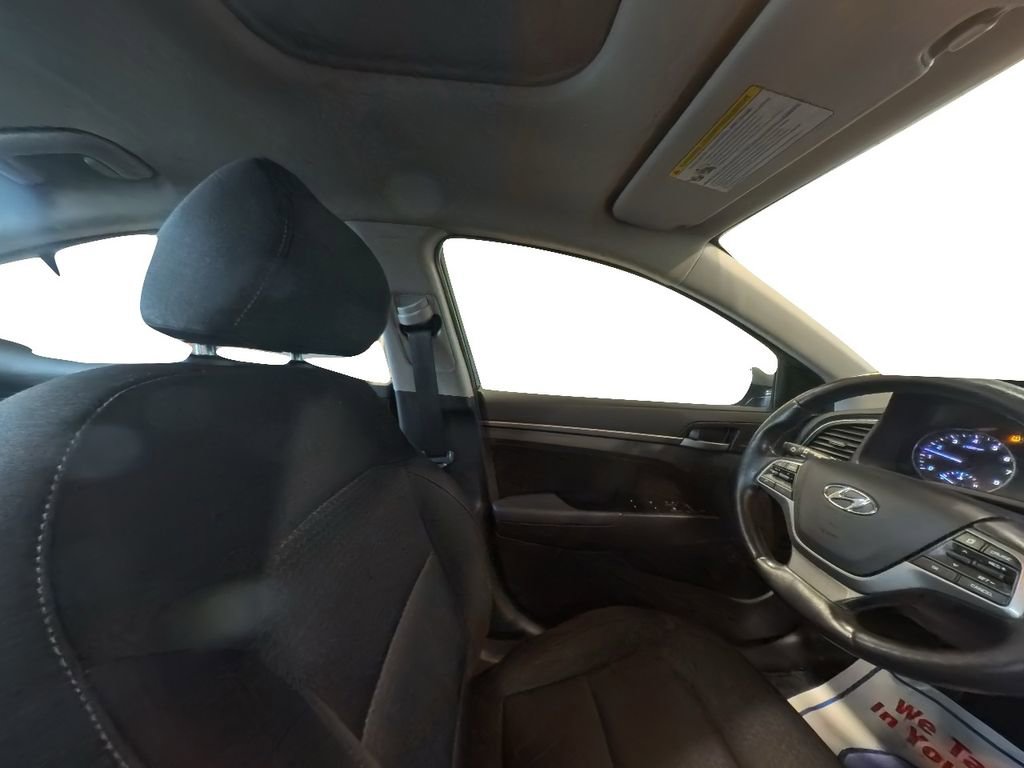 Used 2017 Hyundai Elantra Value Edition image 24