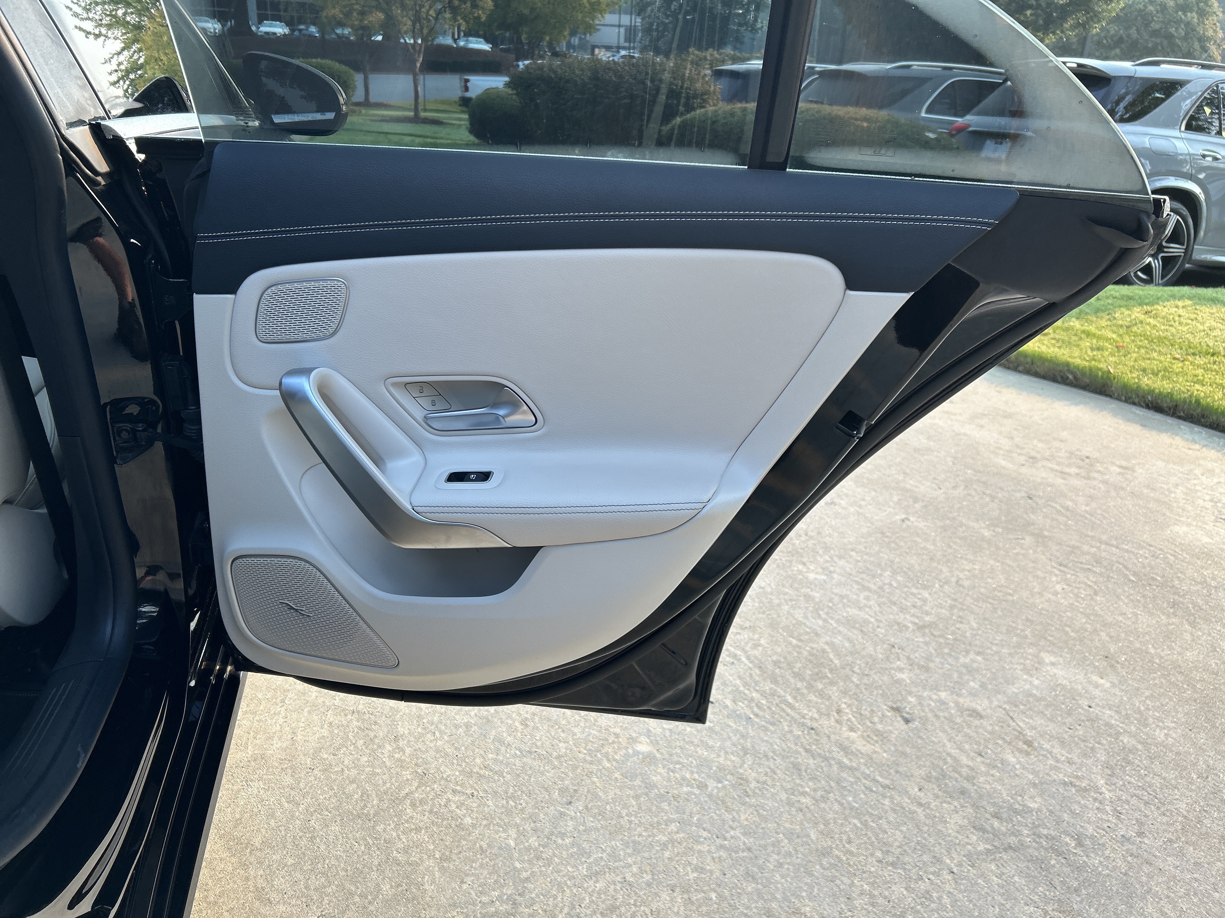 Certified 2024 Mercedes-Benz CLA 250 4MATIC image 41