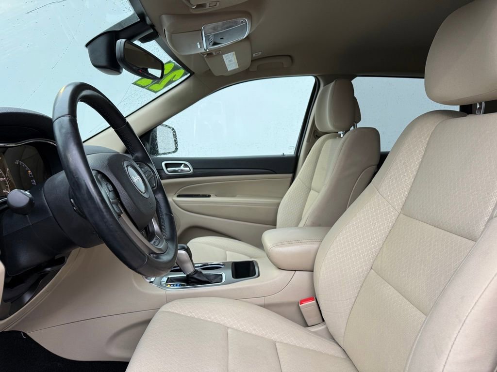 Used 2022 Jeep Grand Cherokee Laredo E image 16