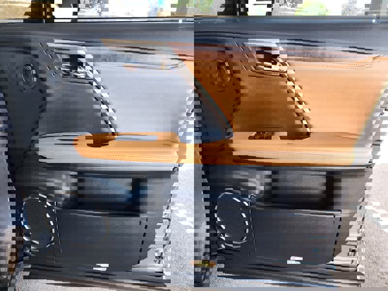 Used 2022 Lexus RX 350L w/ Premium Package image 66