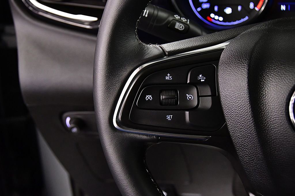 Used 2023 Buick Encore GX Select w/ Sport Touring Package FWD image 19