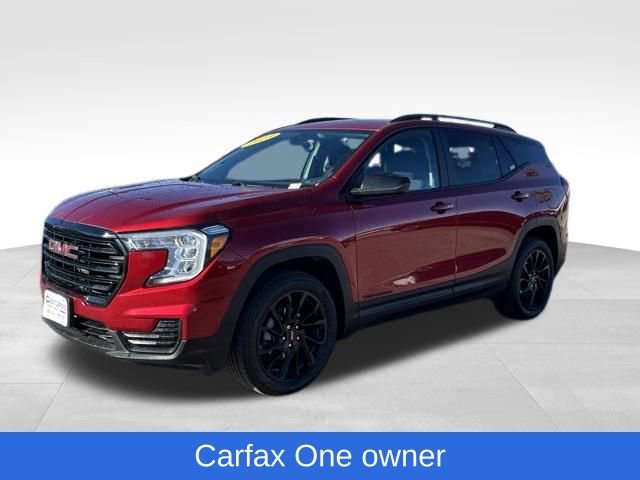 Used 2023 GMC Terrain SLE w/ Elevation Edition image 1