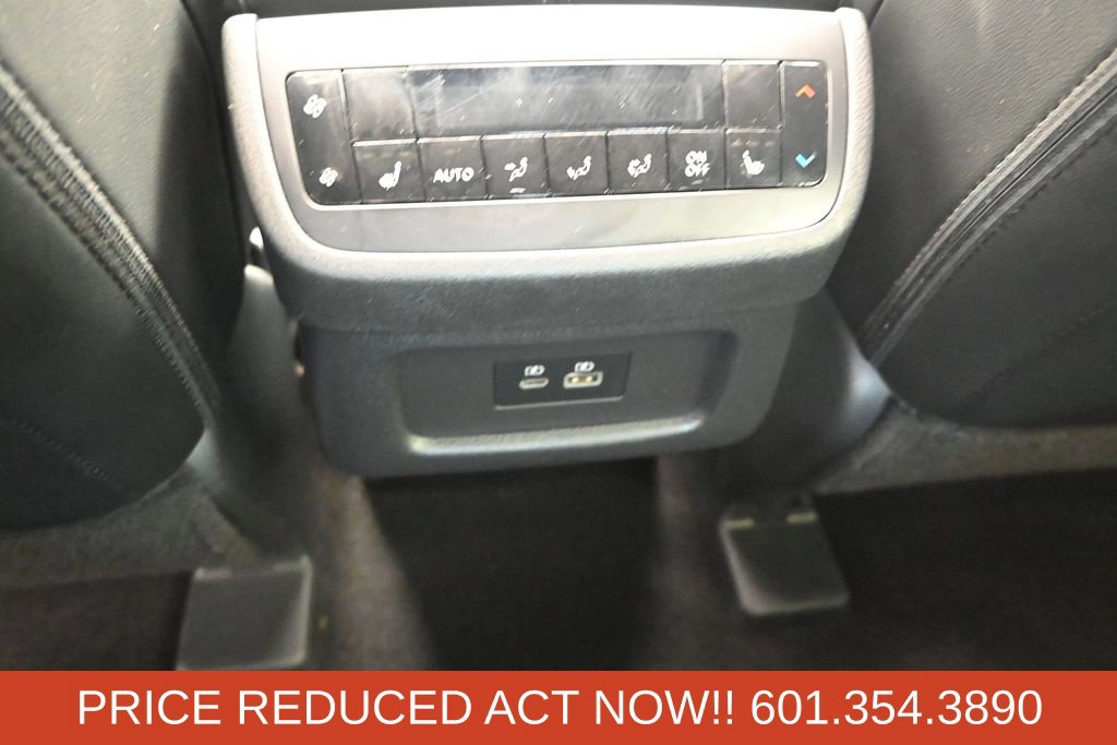 Used 2023 Nissan Pathfinder SL w/ SL Premium Package FWD image 19