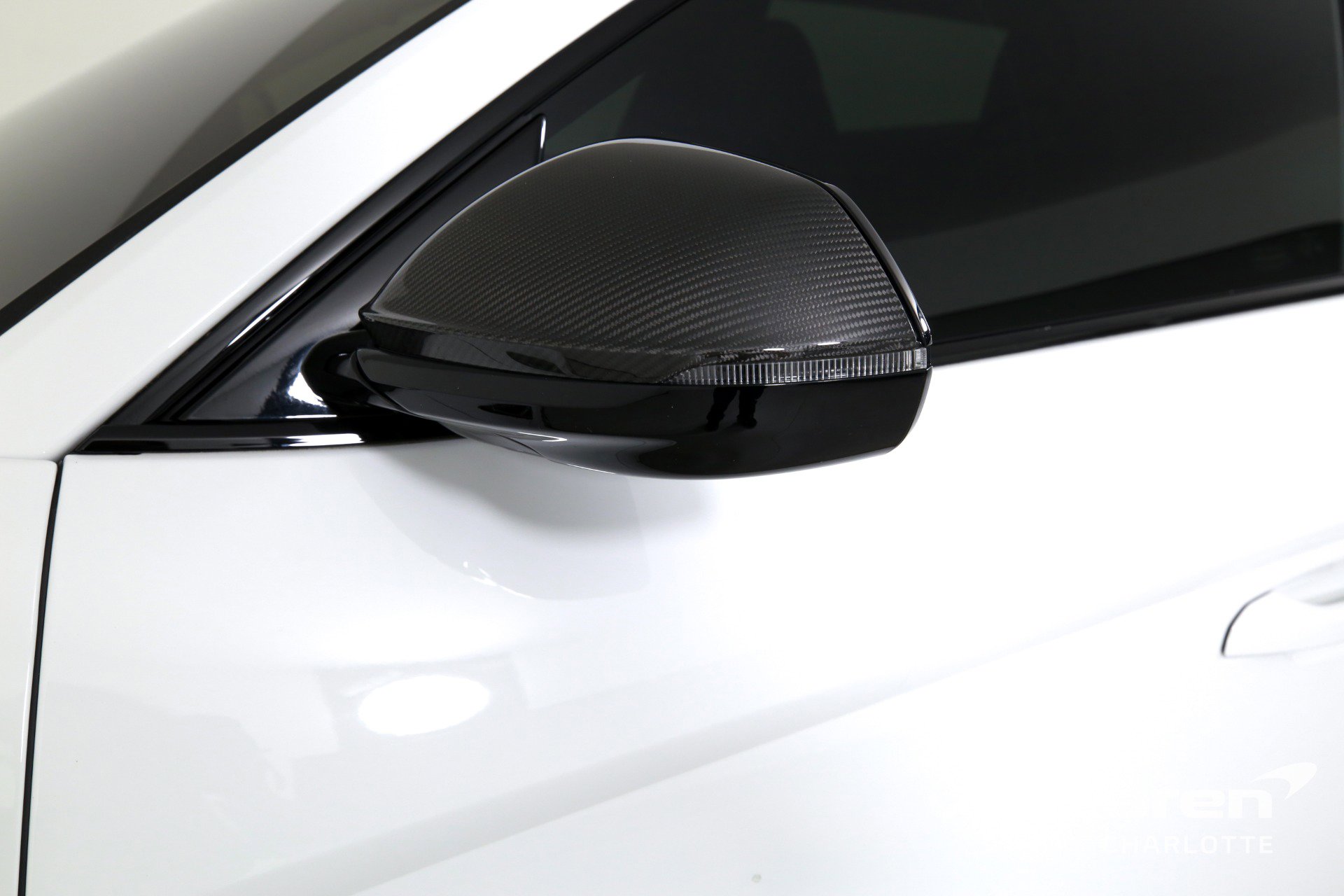 Used 2022 Lamborghini Urus AWD/4WD image 42