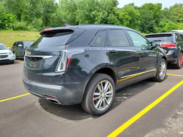Used 2022 Cadillac XT5 Sportv w/ Technology Package AWD/4WD image 3