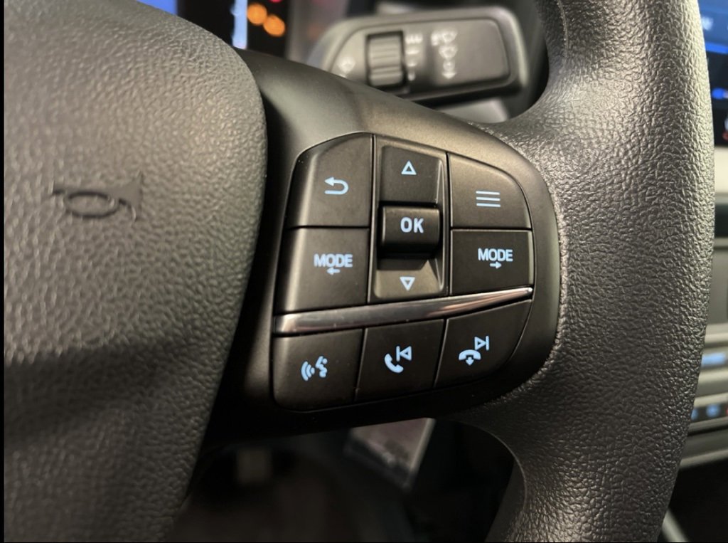 New 2025 Ford Maverick XL image 17