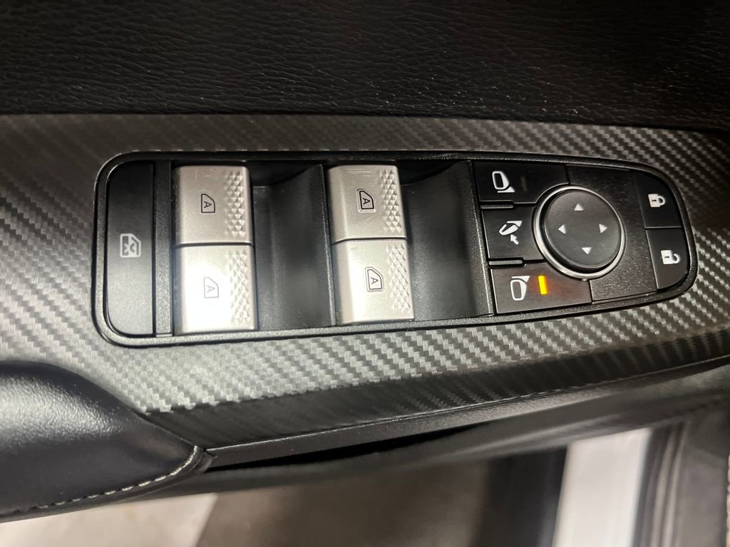 Used 2024 Mitsubishi Outlander SE image 41