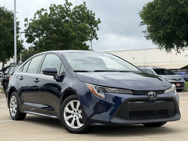Used 2021 Toyota Corolla LE FWD image 2