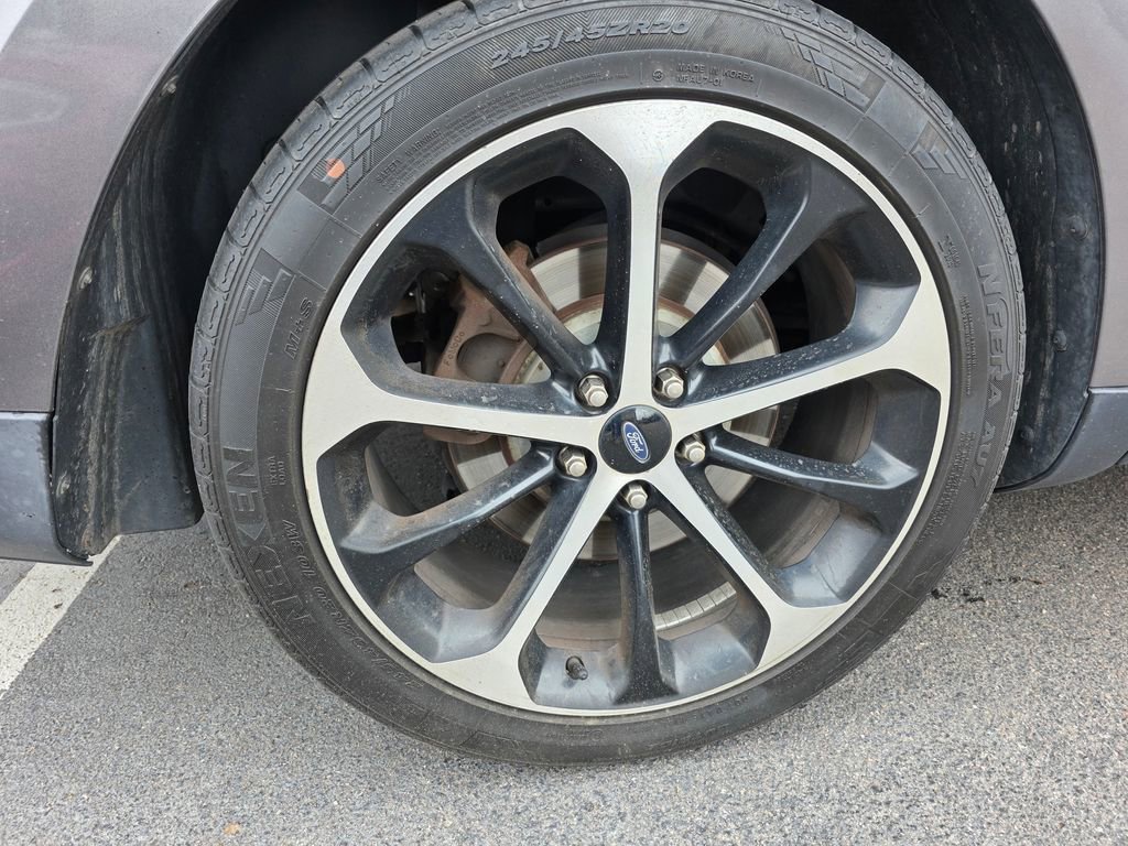 Used 2014 Ford Taurus SEL w/ Equipment Group 201A AWD/4WD image 5