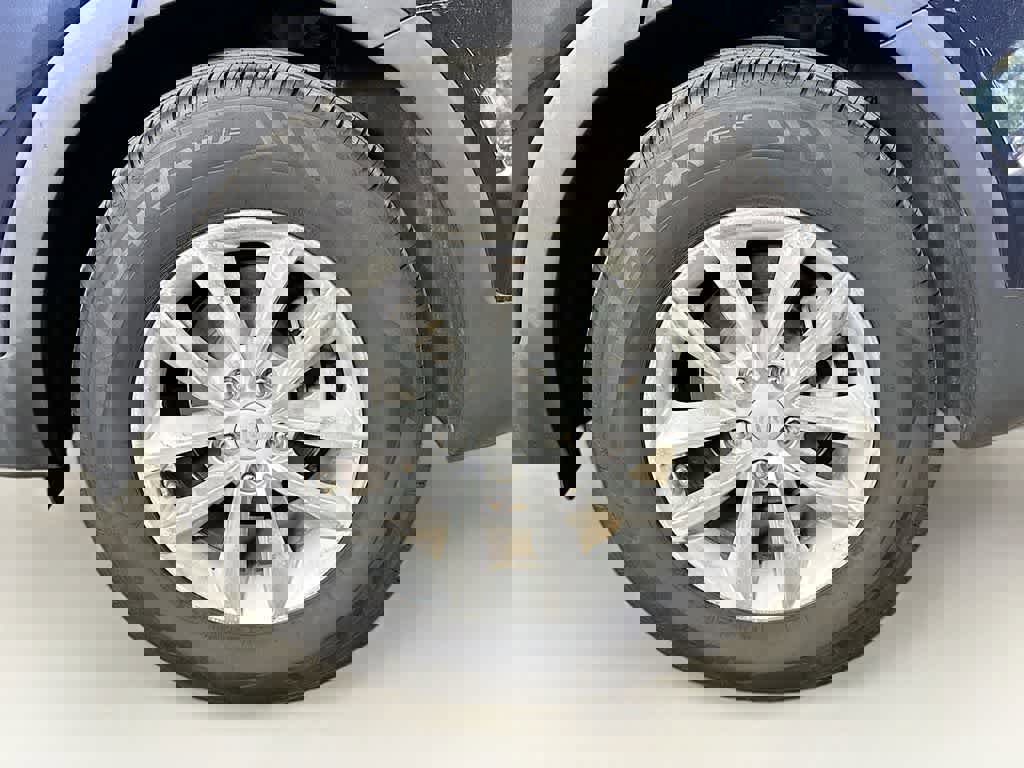 Used 2016 Kia Sorento LX image 8