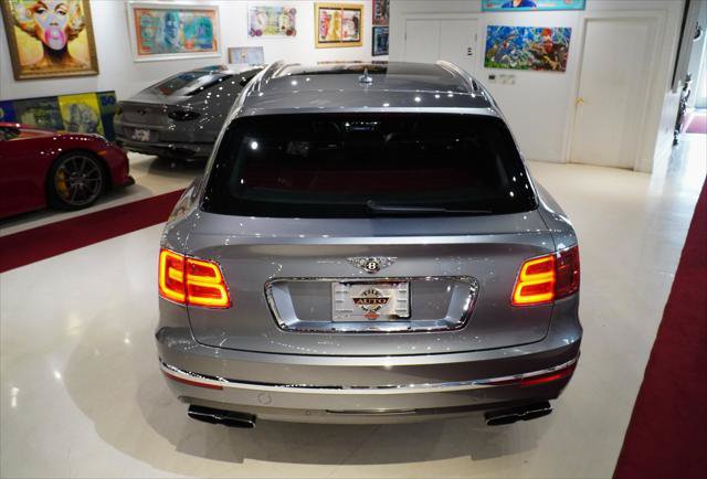 Used 2020 Bentley Bentayga AWD/4WD image 6