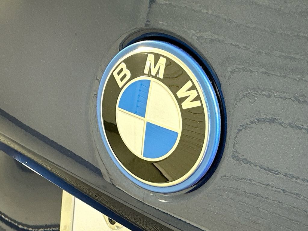 New 2026 BMW i5 eDrive40 w/ Premium Package RWD image 22