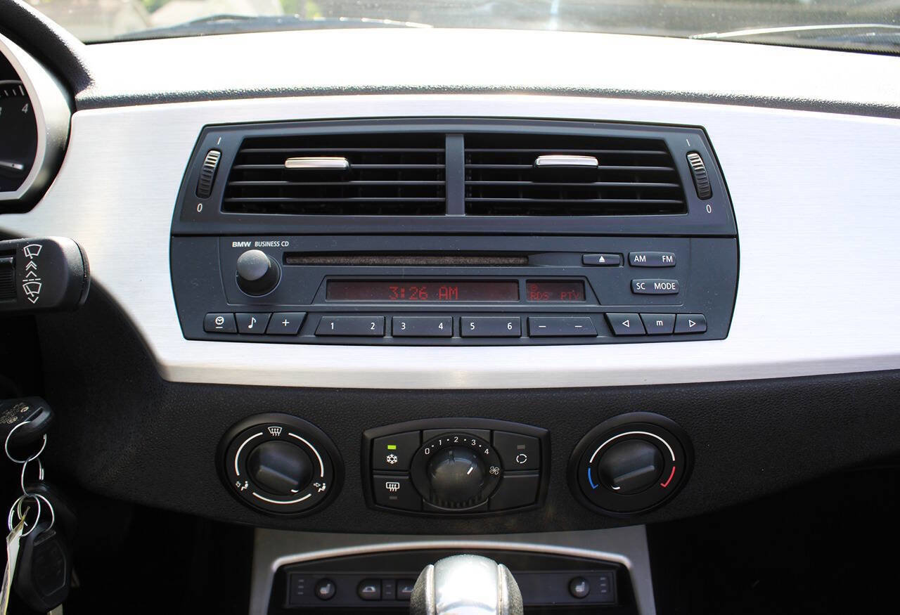 Used 2006 BMW Z4 3.0i RWD image 23