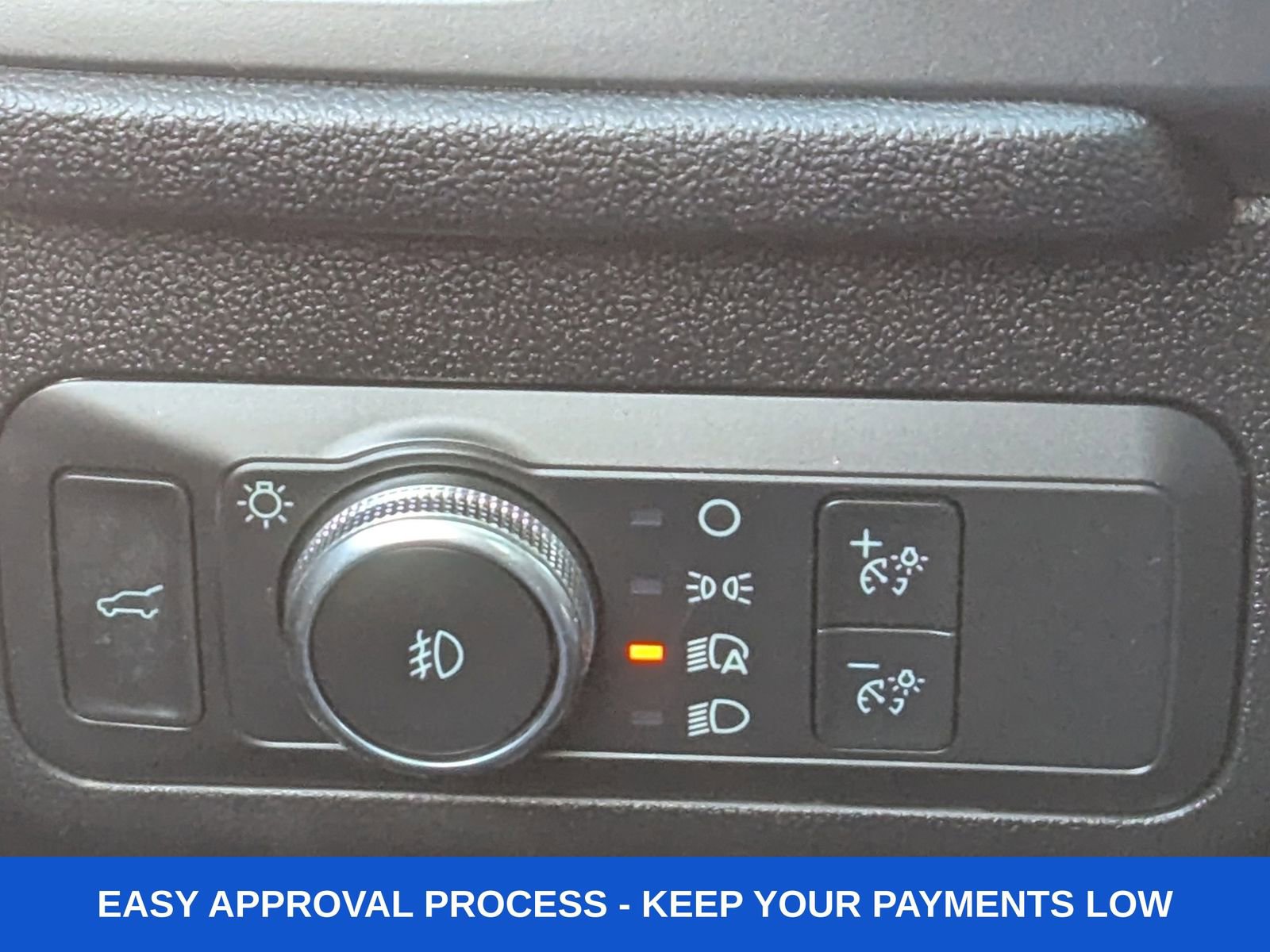 Used 2022 Ford Escape Titanium w/ Class II Trailer Tow Package image 38