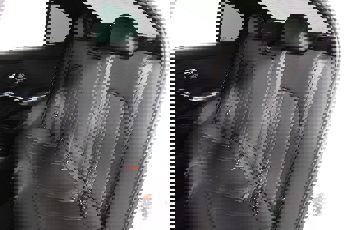 Used 2021 BMW 330e w/ M Sport Package image 23