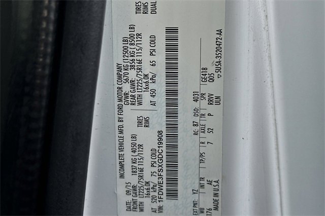 Used 2016 Ford E-350 and Econoline 350 Super Duty image 23