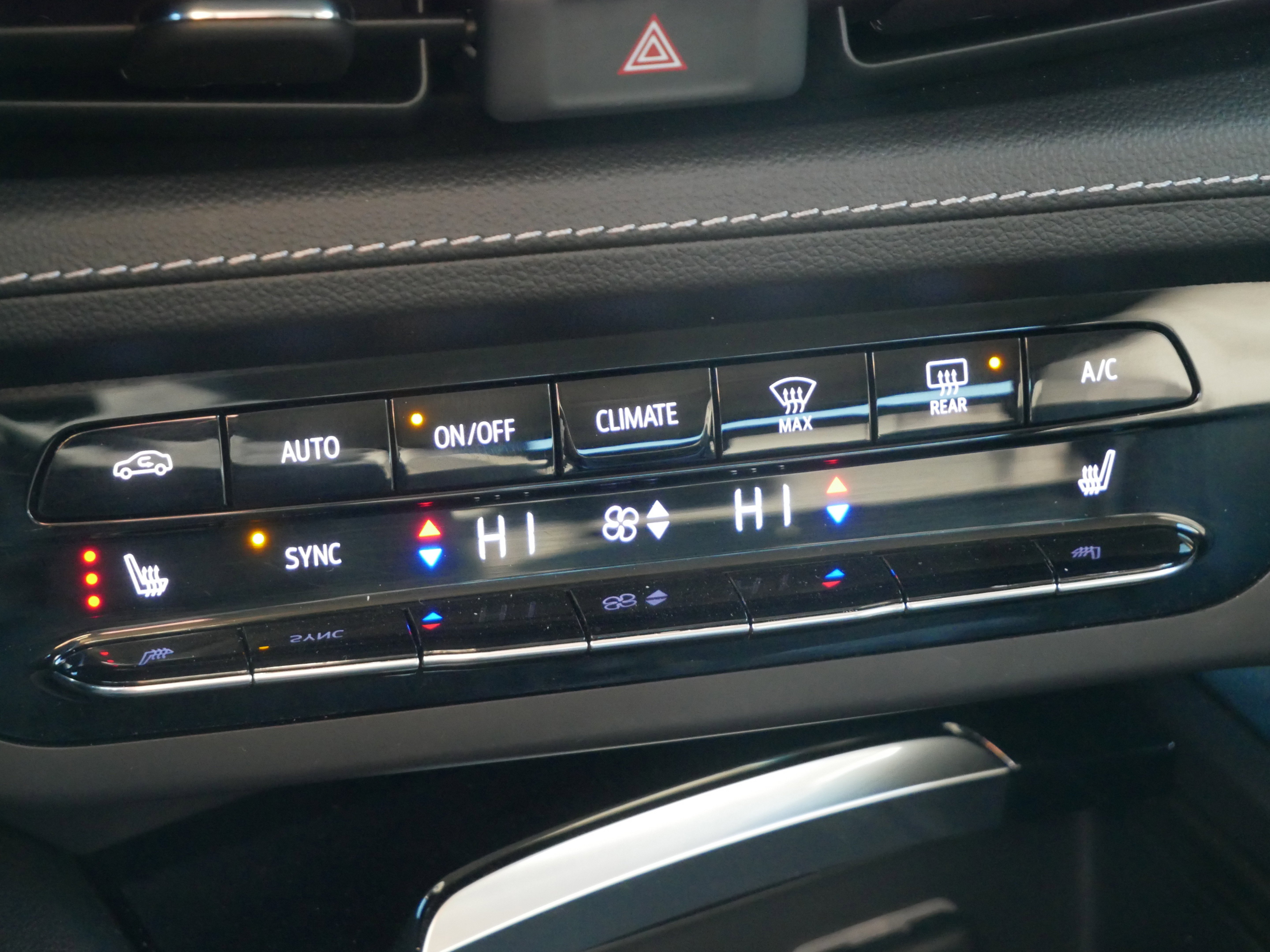 Used 2021 Buick Envision Essence image 26