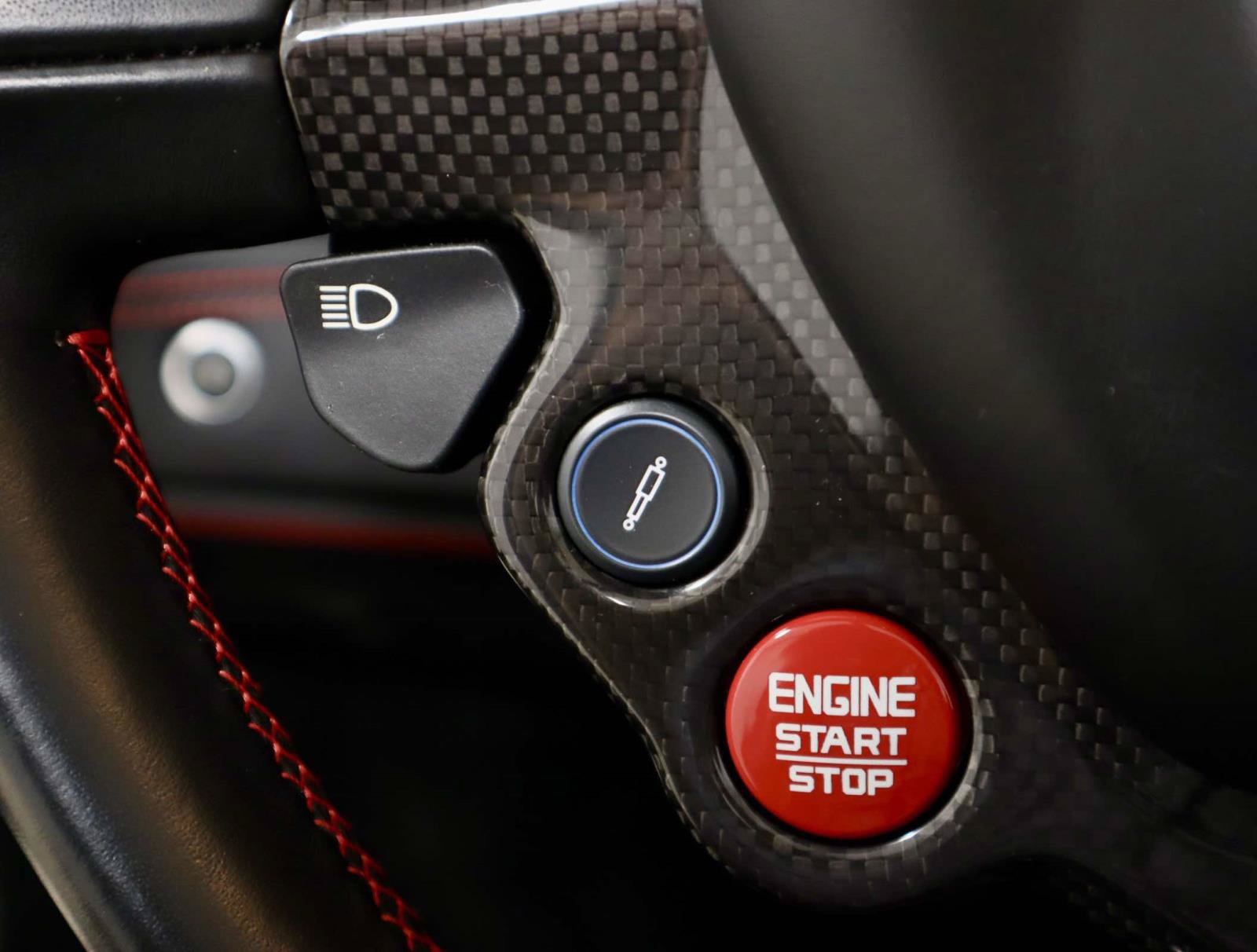 Used 2019 Ferrari 488 Spider RWD image 28