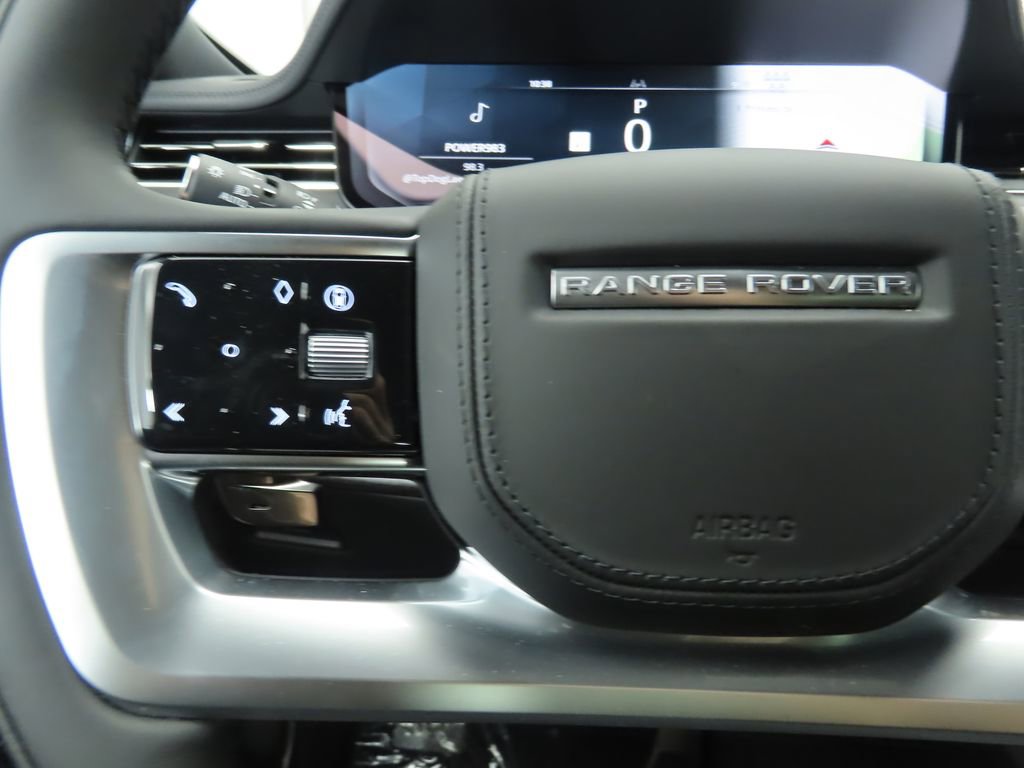 New 2025 Land Rover Range Rover Long Wheelbase SE image 12