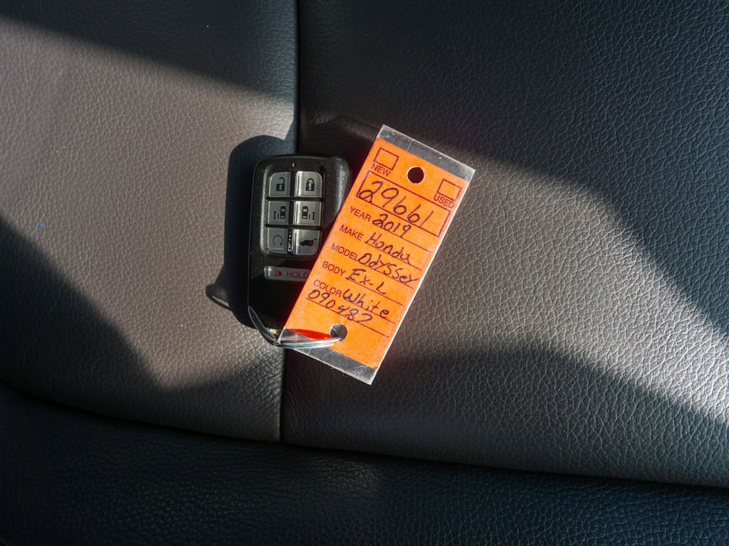 Used 2019 Honda Odyssey EX-L image 36