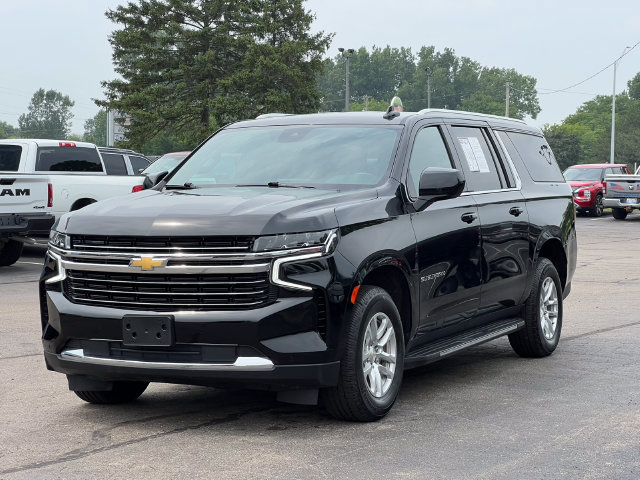 Used 2023 Chevrolet Suburban LT AWD/4WD image 48