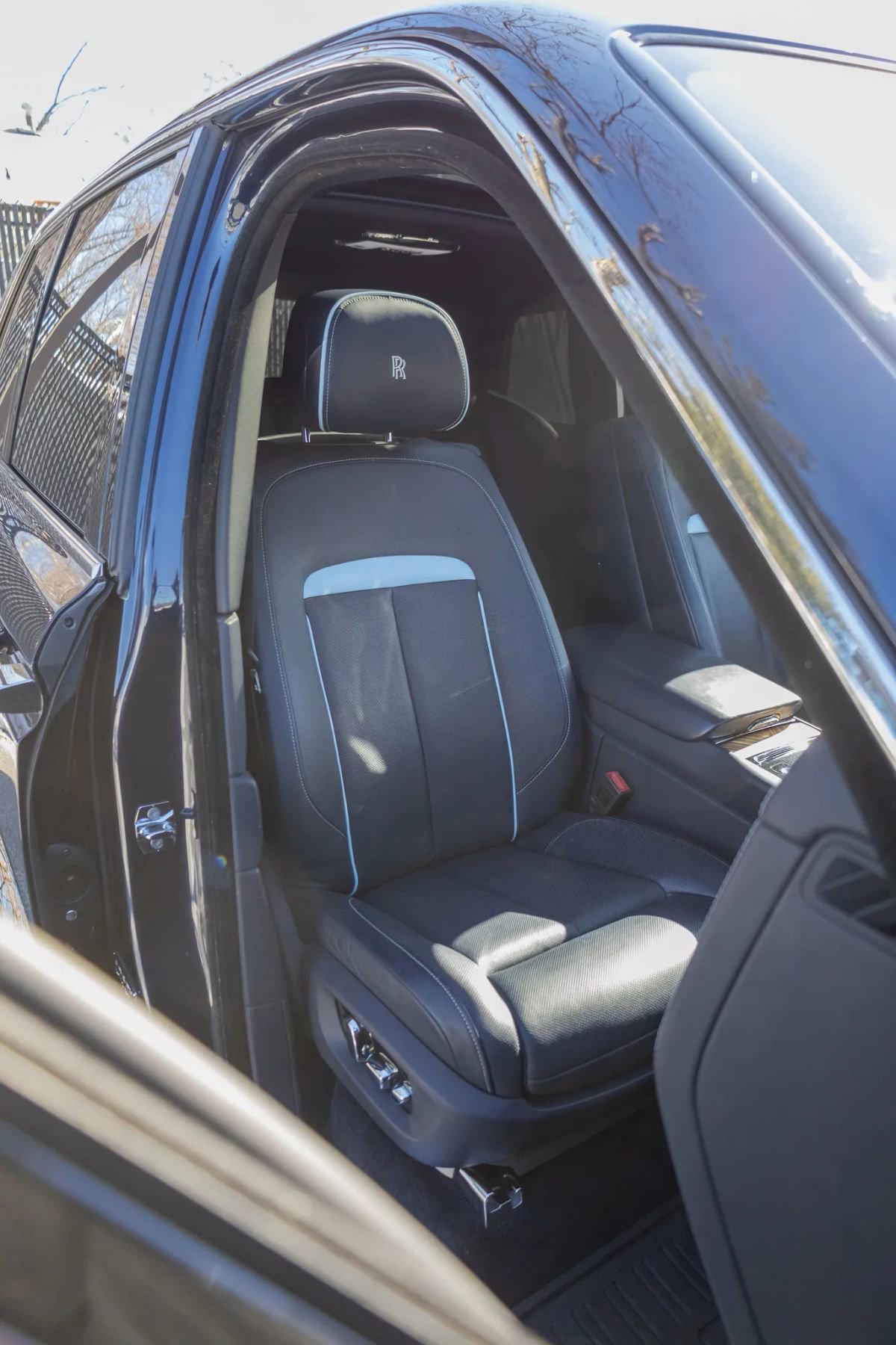 Used 2019 Rolls-Royce Cullinan Sport Utility 4D image 56