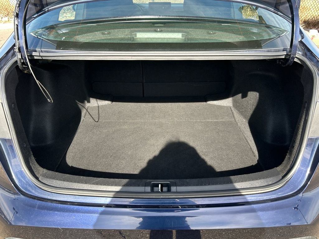 Used 2024 Toyota Corolla LE image 5