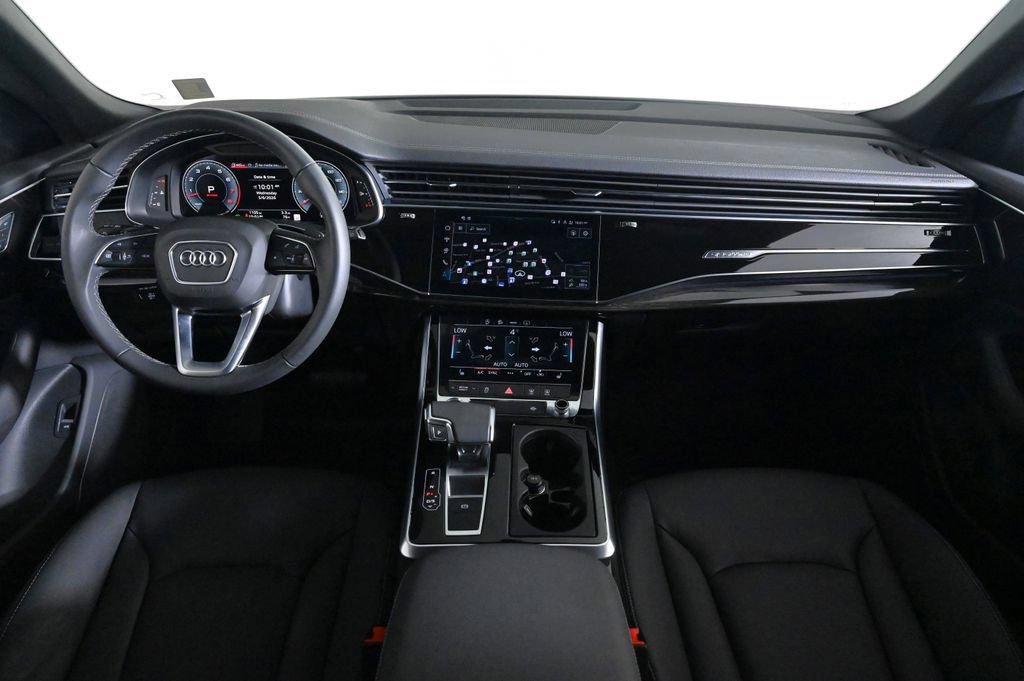 Used 2025 Audi Q8 Premium w/ Convenience Package AWD/4WD image 9