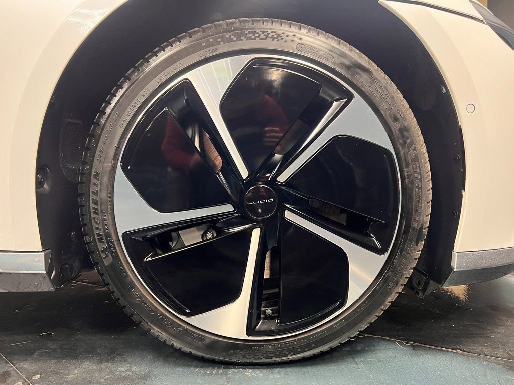 Used 2025 Lucid Air Touring AWD/4WD image 25