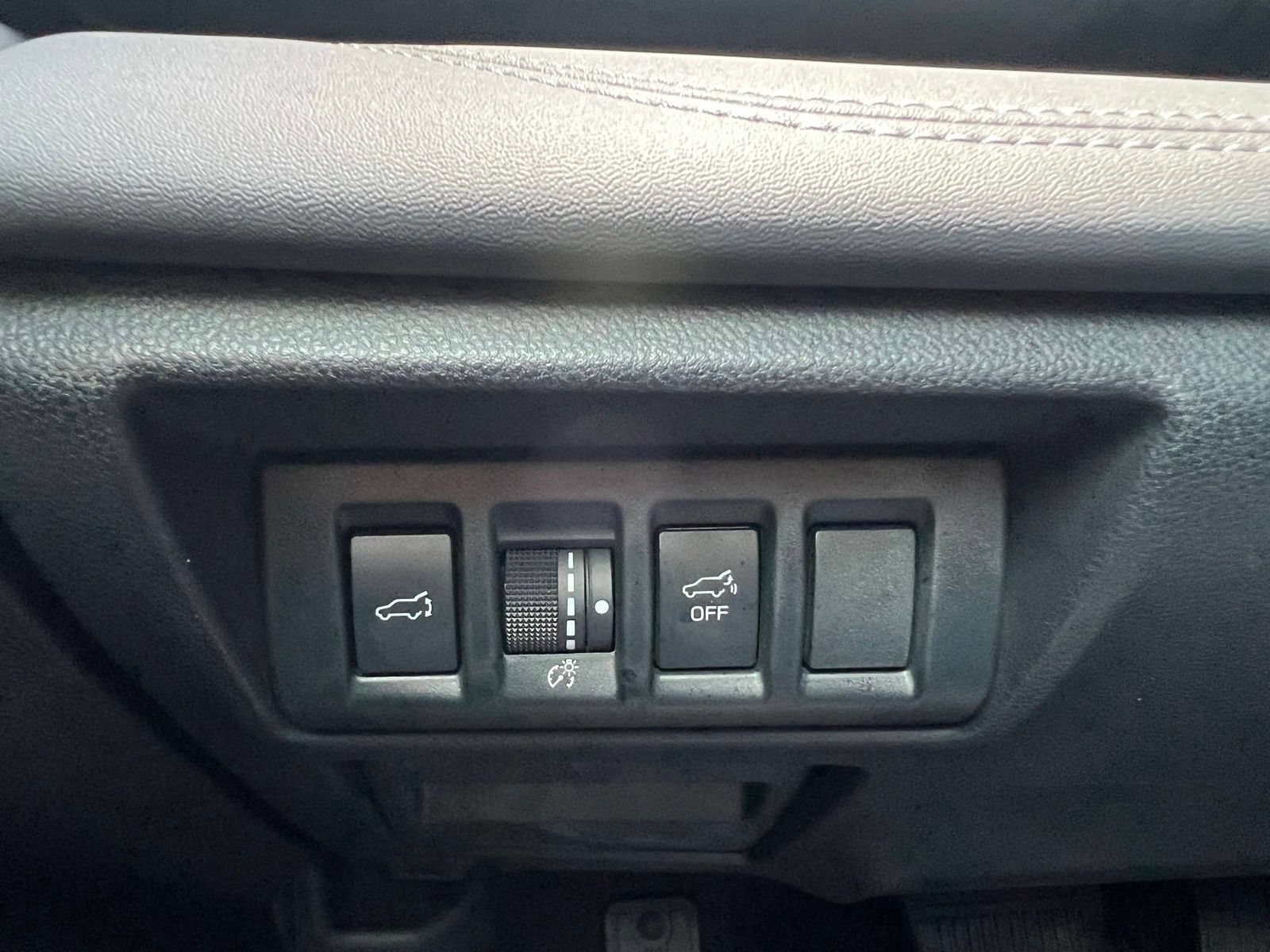 Used 2024 Subaru Outback Limited AWD/4WD image 41