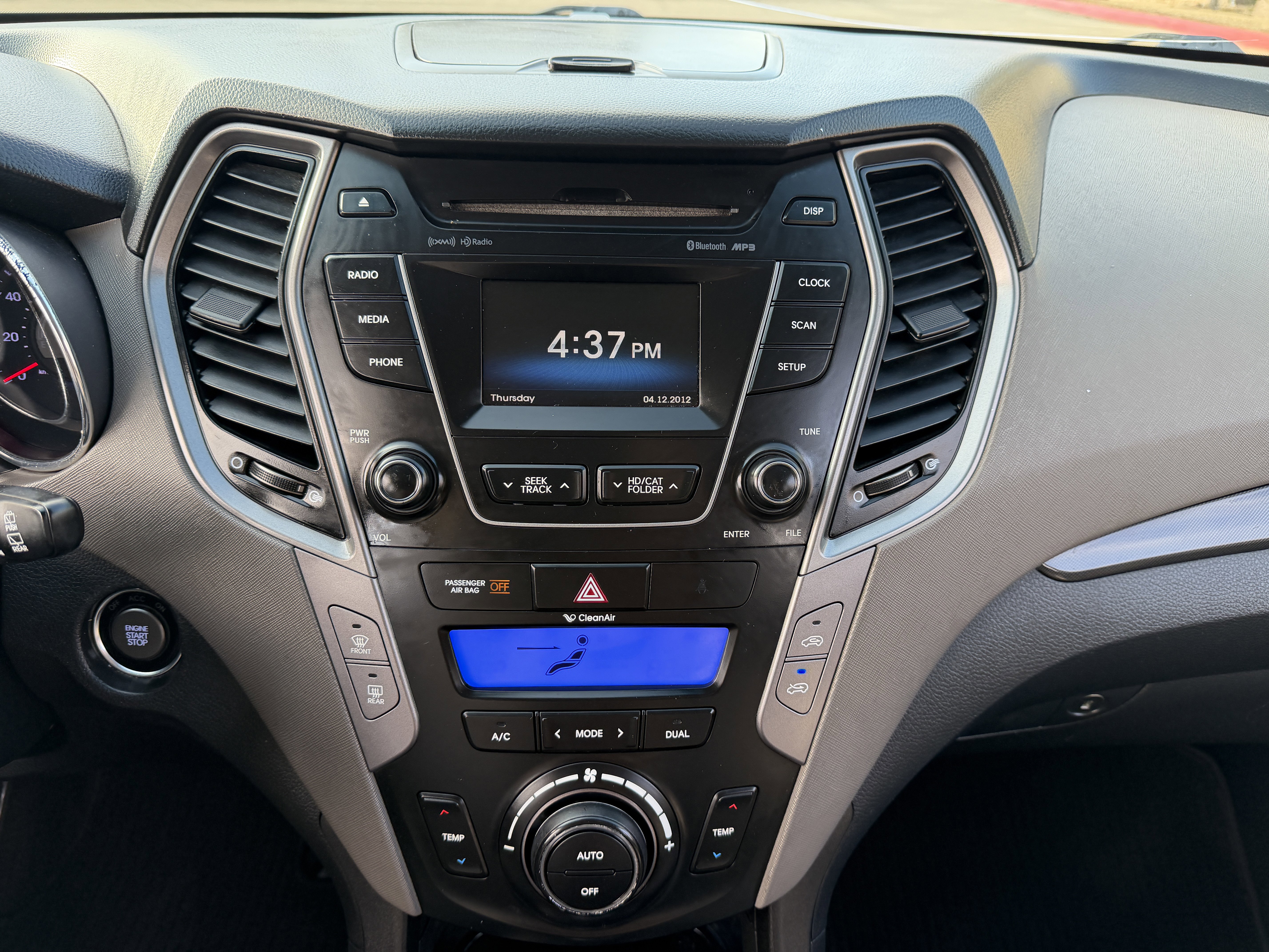 Used 2013 Hyundai Santa Fe Sport 2.0T FWD image 29