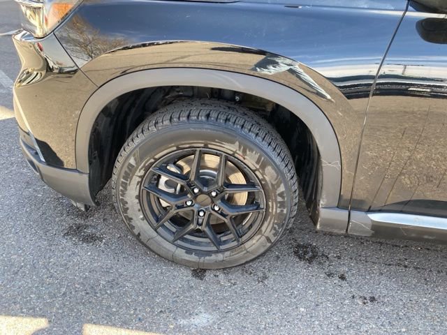 Used 2024 Honda Pilot Touring image 11