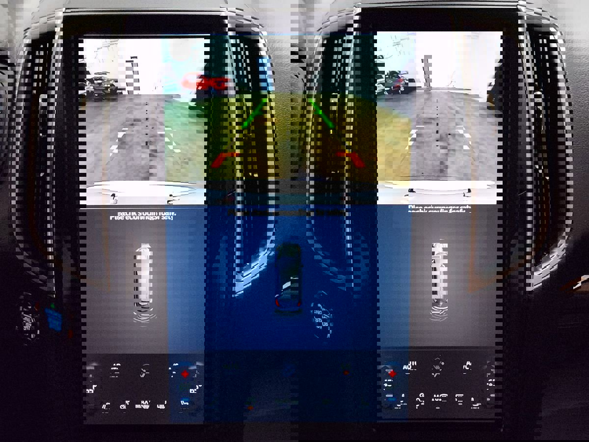 Used 2024 Ford Edge ST-Line image 38