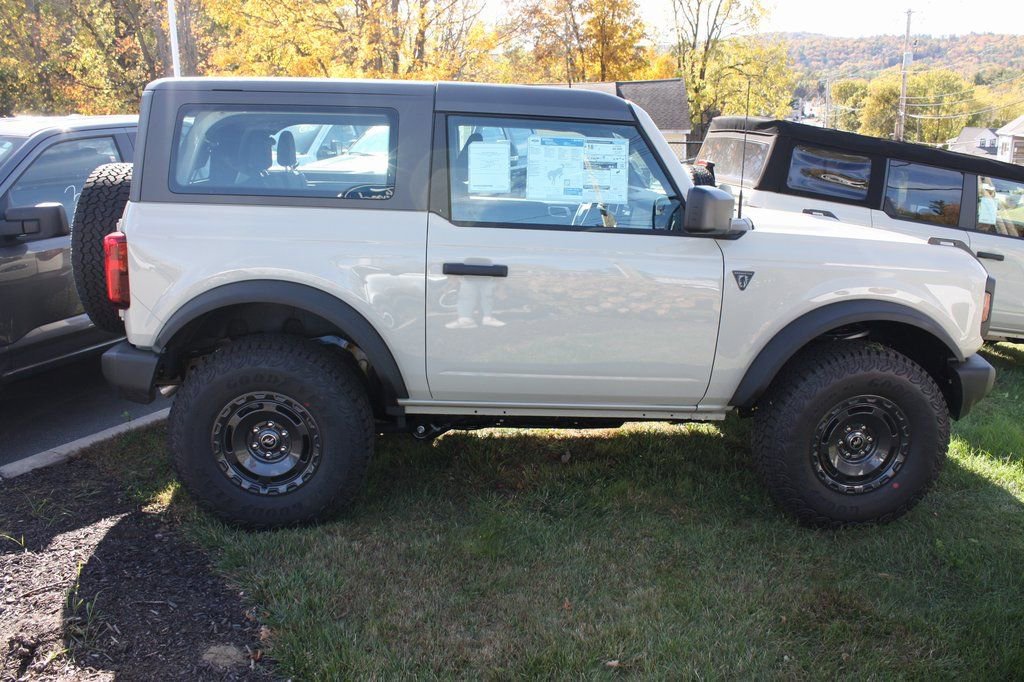New 2025 Ford Bronco 2-Door w/ Sasquatch Package image 4
