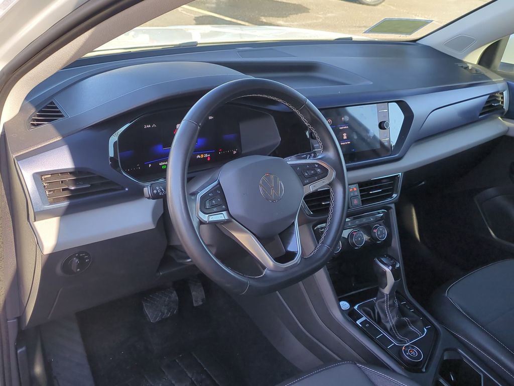 Used 2023 Volkswagen Taos SE image 10