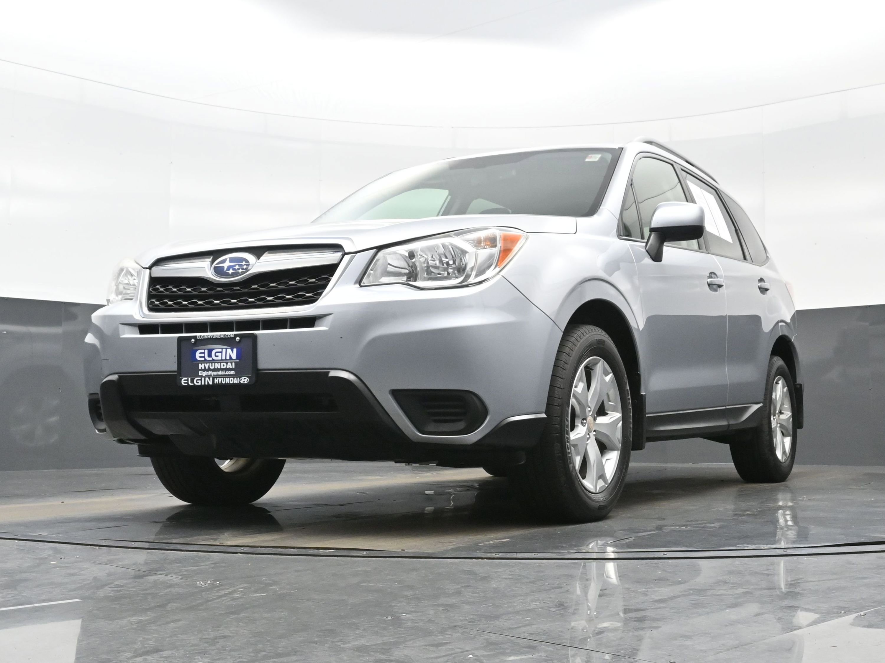 Used 2015 Subaru Forester 2.5i Premium w/ All-Weather Package AWD/4WD image 26