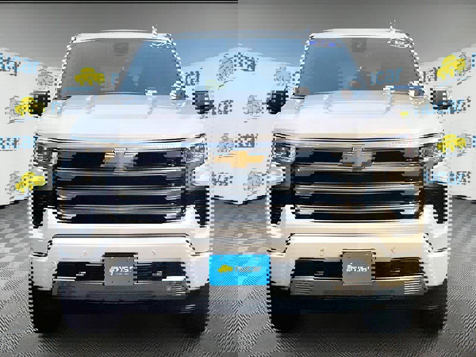 Used 2022 Chevrolet Silverado 1500 High Country w/ High Country Premium Package image 2