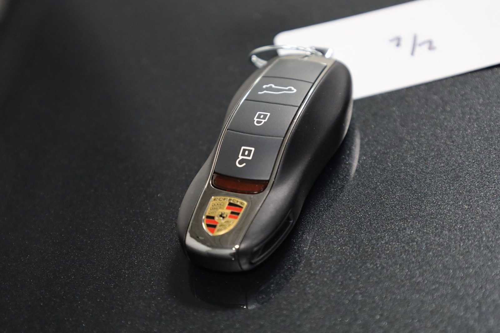 New 2026 Porsche Macan image 42