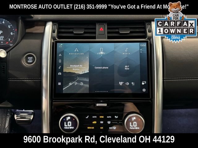 Used 2024 Land Rover Discovery Dynamic SE AWD/4WD image 21