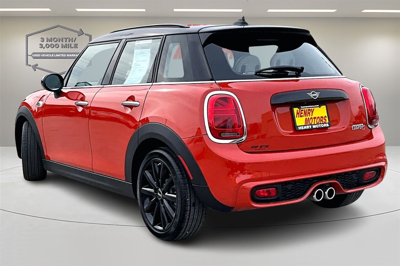 Used 2019 MINI Cooper S w/ Signature Upholstery Package image 4