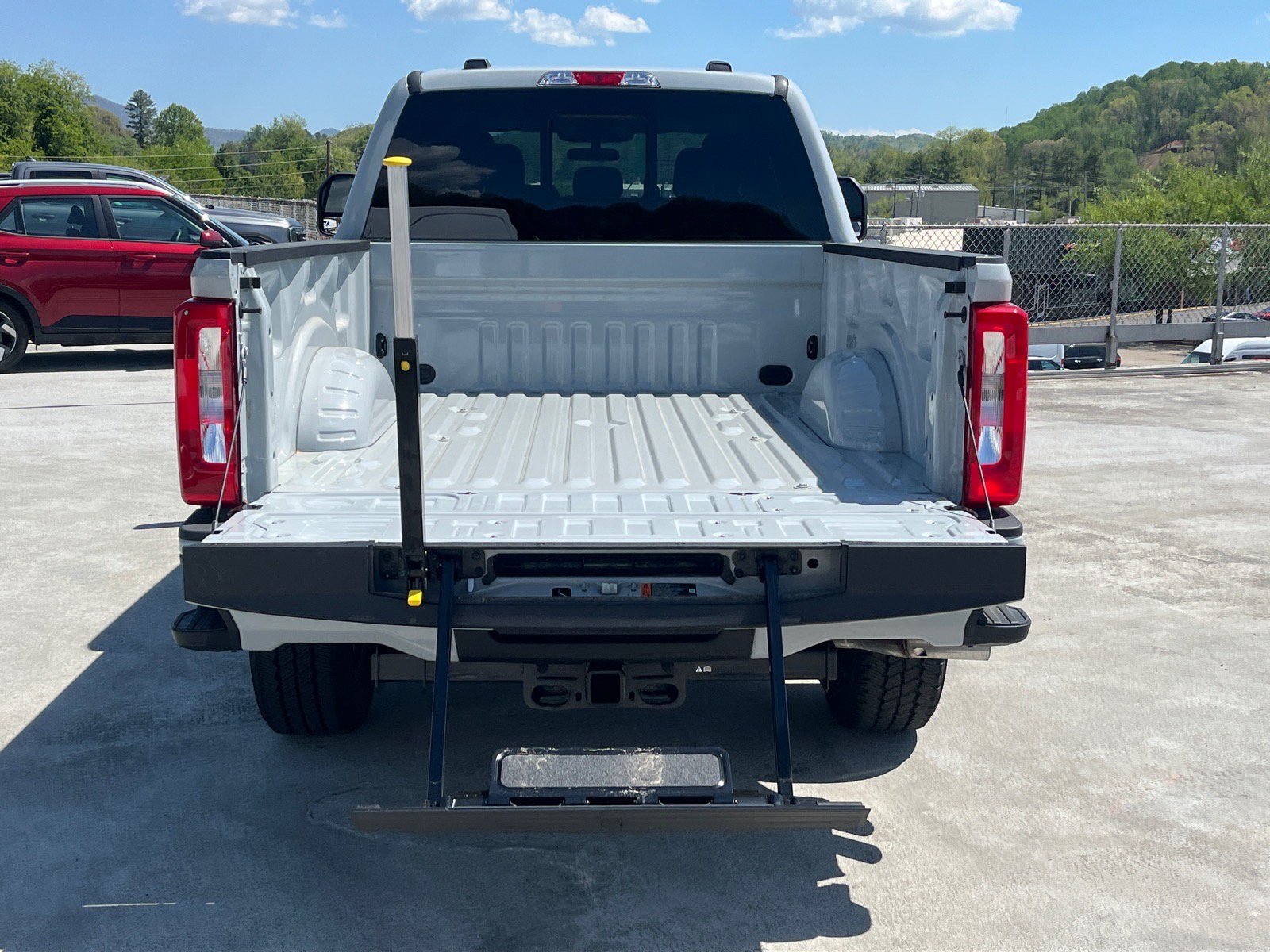 New 2026 Ford F250 XL w/ STX Appearance Package AWD/4WD image 4