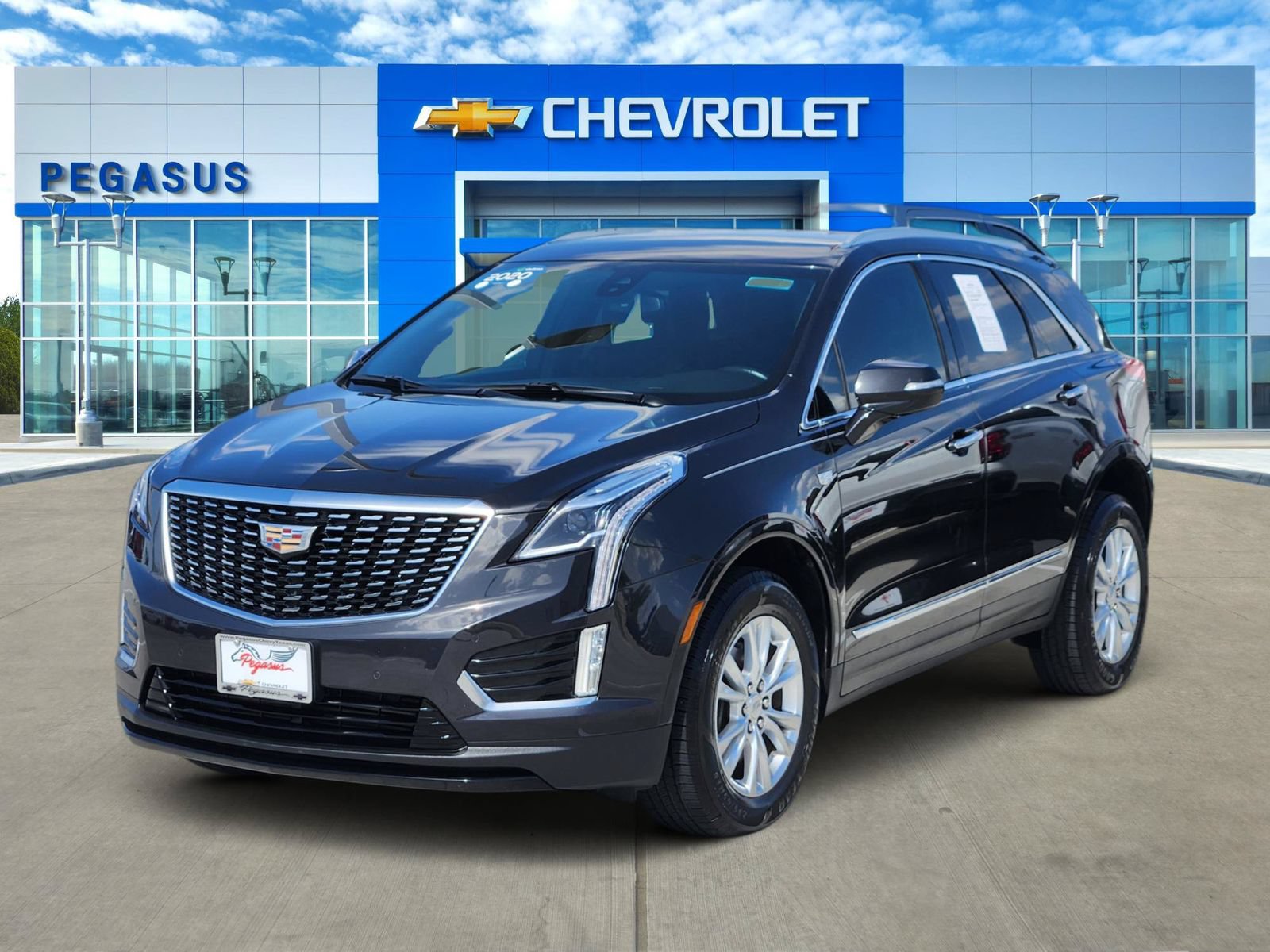 Certified 2020 Cadillac XT5 Luxury FWD image 2