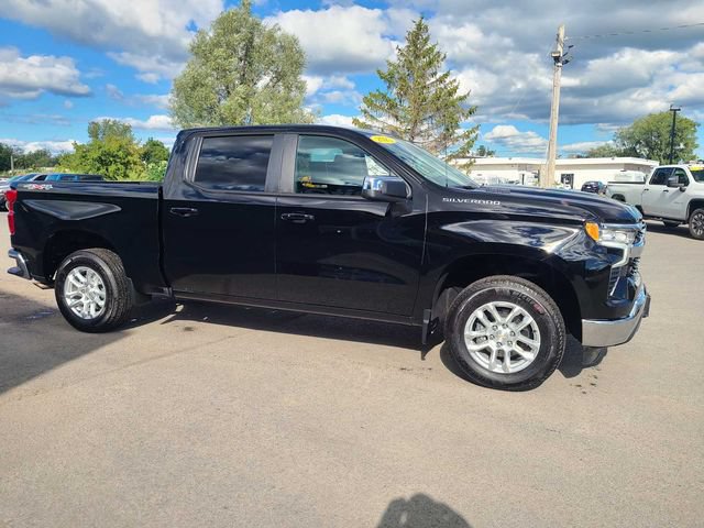 Used 2025 Chevrolet Silverado 1500 LT AWD/4WD image 5