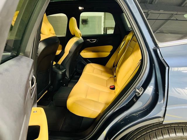 Used 2019 Volvo XC60 T5 Momentum w/ Premium Package FWD image 25