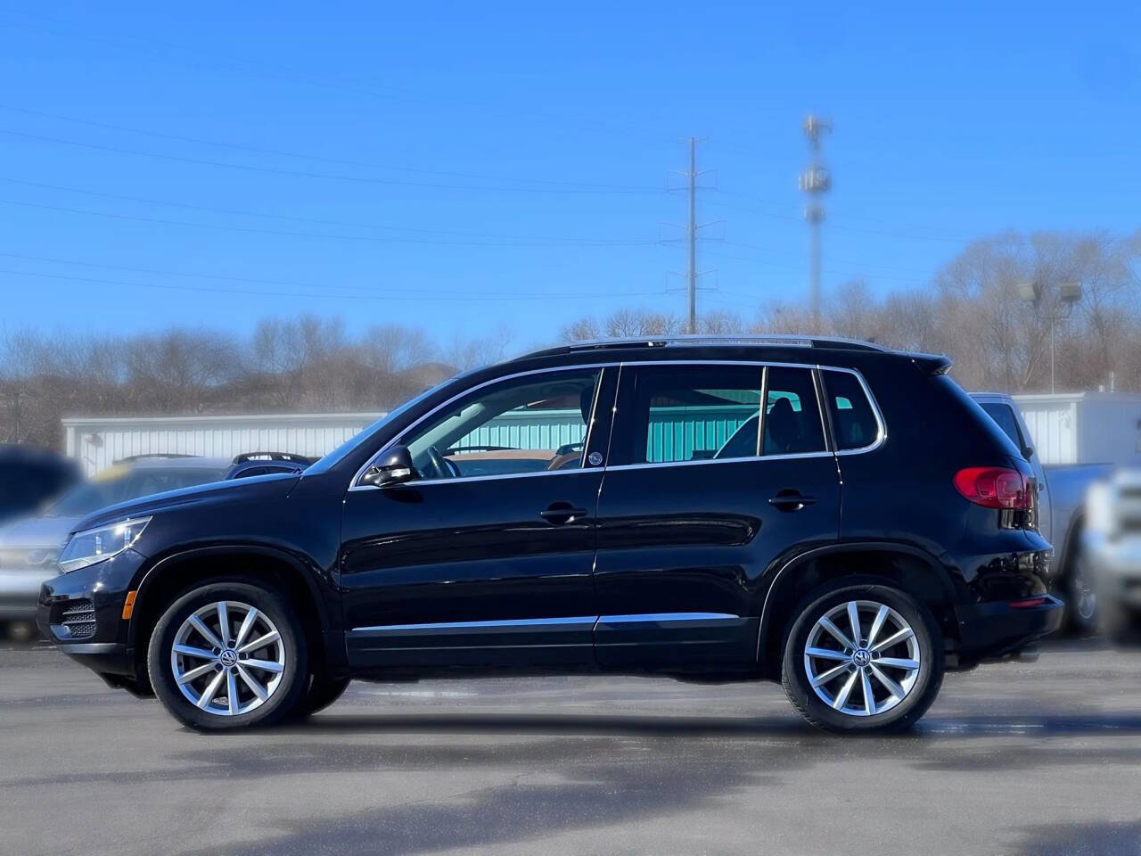 Used 2017 Volkswagen Tiguan Wolfsburg Edition image 4